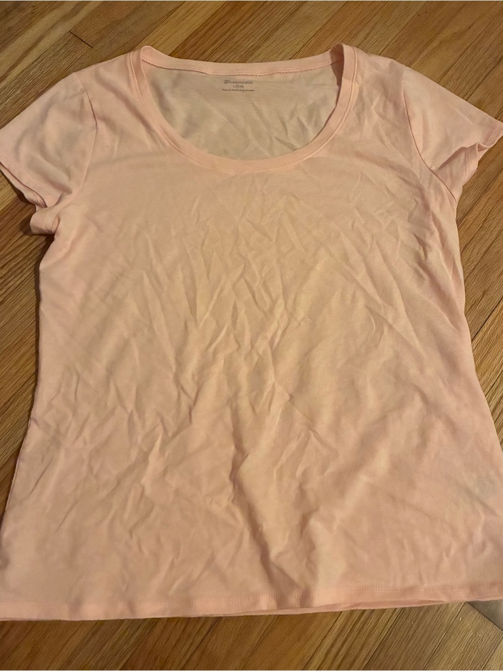 No Boundaries Women's Scoop Neck Tee - Pale Pink